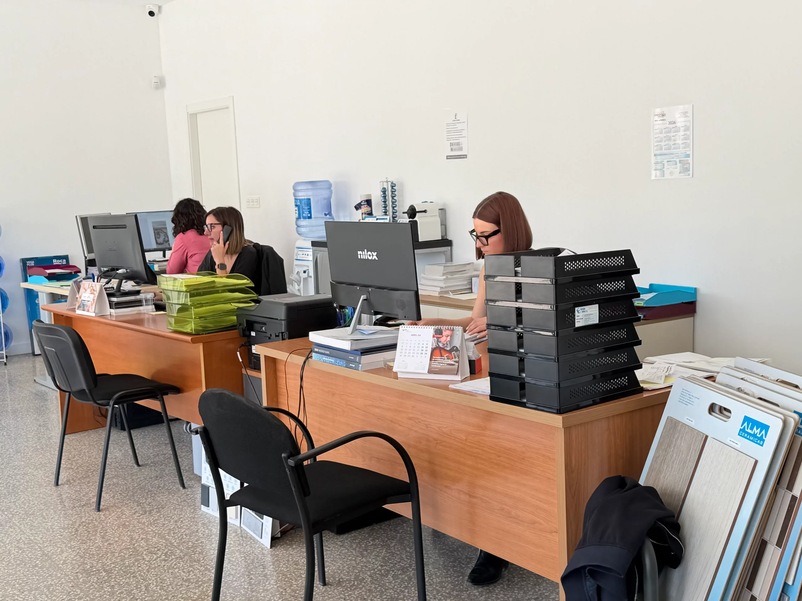 Fachada Repara Servicios Almansa